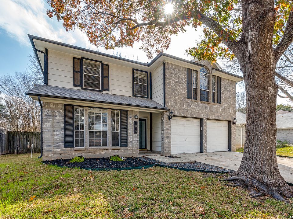 1st image of 1017 Silvertree