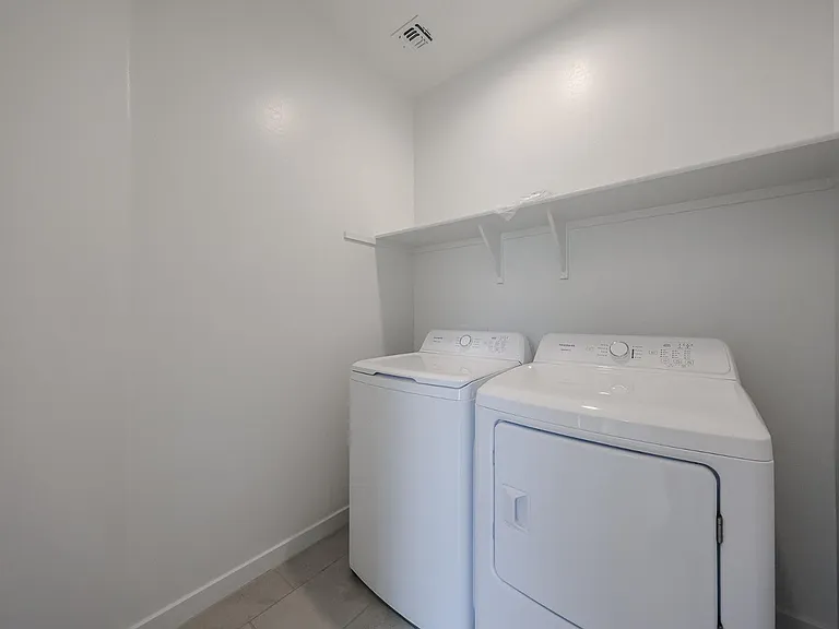7814 W Hide Trl — Photo 18