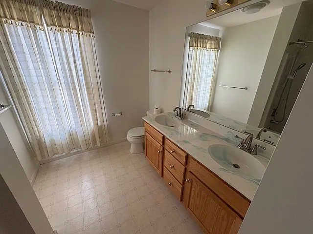 2354 Autumnwood Dr — Photo 12