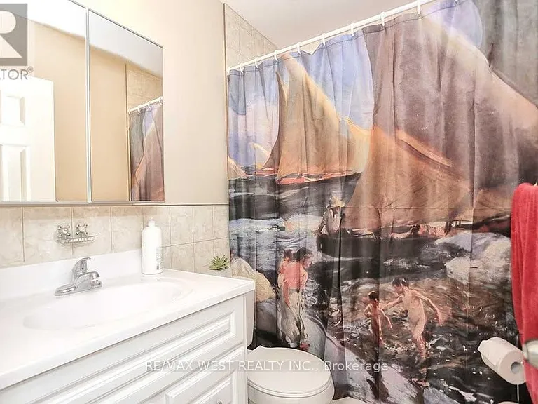 267 Lappin Ave #3 — Photo 4