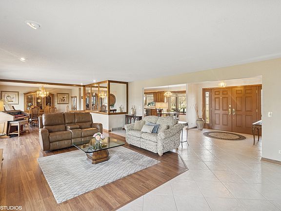 5th image of 12524 Grandview Dr