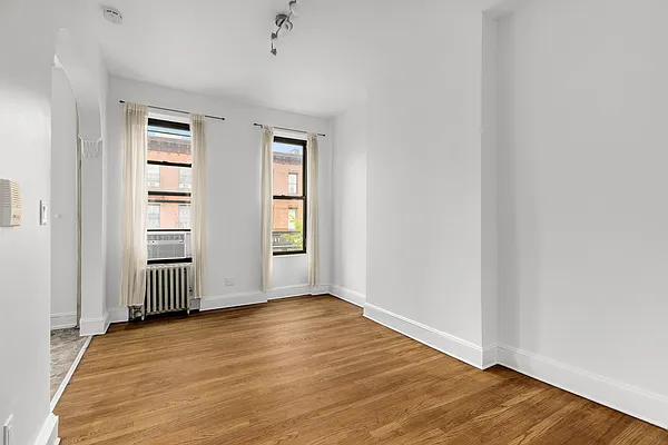 Rented by Nest Seekers International | media 14