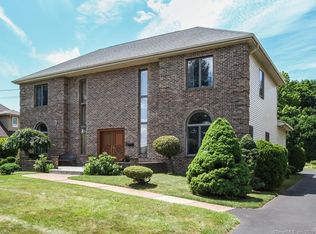 585 Ridge Rd, Wethersfield, CT 06109