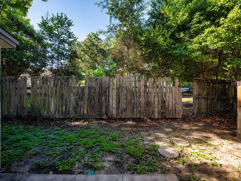 131 Bayou View Dr #D — Photo 15