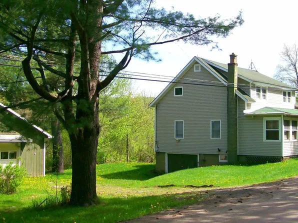 73 Wallerville Rd, Lake Como, PA 18437