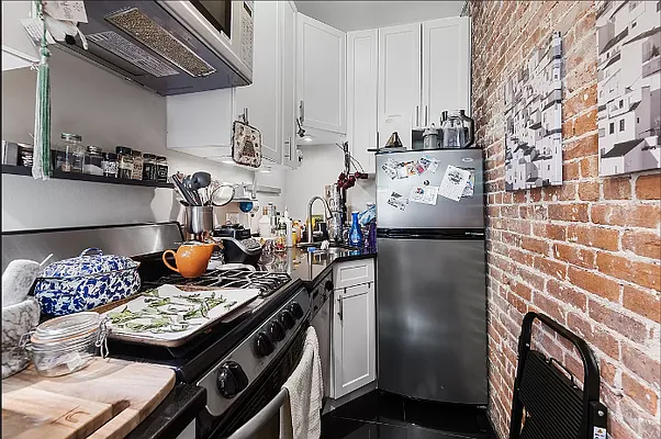 Rented by REAL New York | media 21