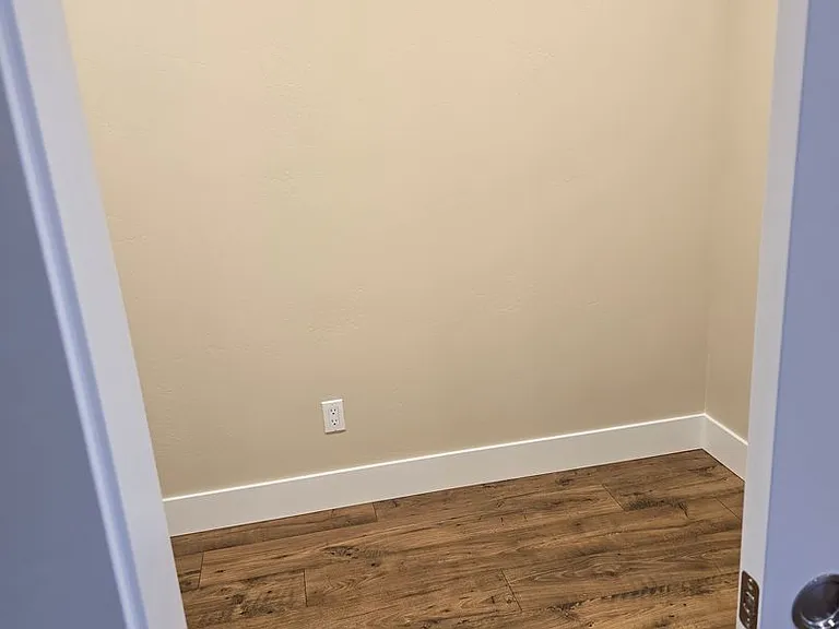 2941 Naples Dr — Photo 18