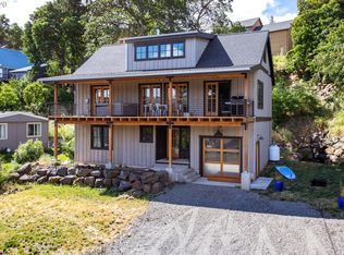 307 Center St, Mosier, OR 97040