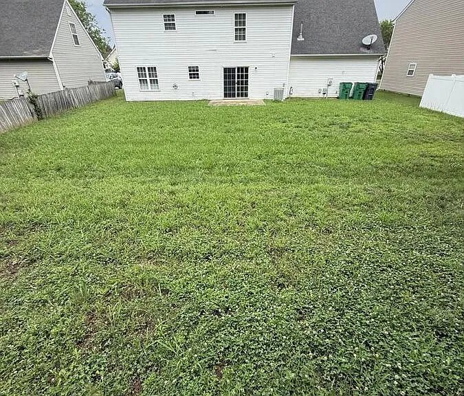 4417 Cades Cove Dr — Photo 2