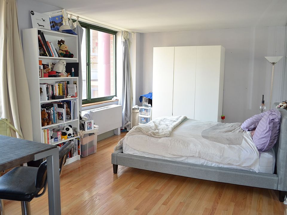 1st image of 295 Greenwich St #11ON
