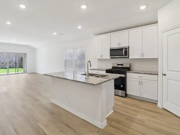 1943 Furlong Dr, Seagoville, TX 75159