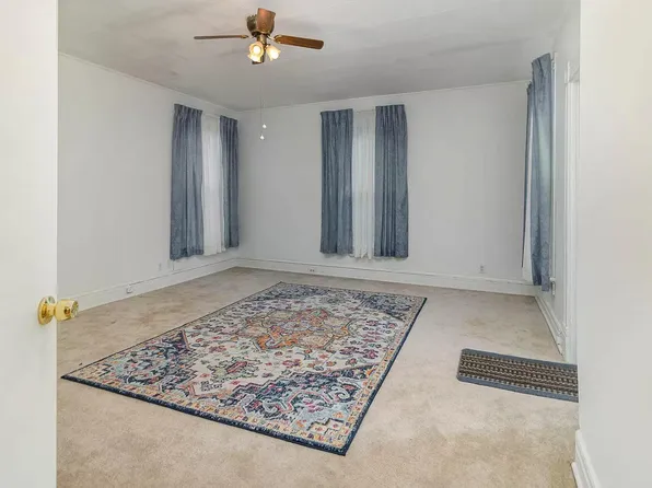 447 Washington Ave #B, Bellevue, KY 41073