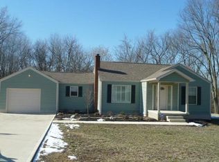24211 Locust Grove Rd, Williamsport, OH 43164
