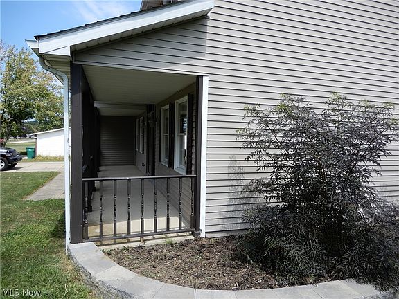 5th image of 1625 Sherman St