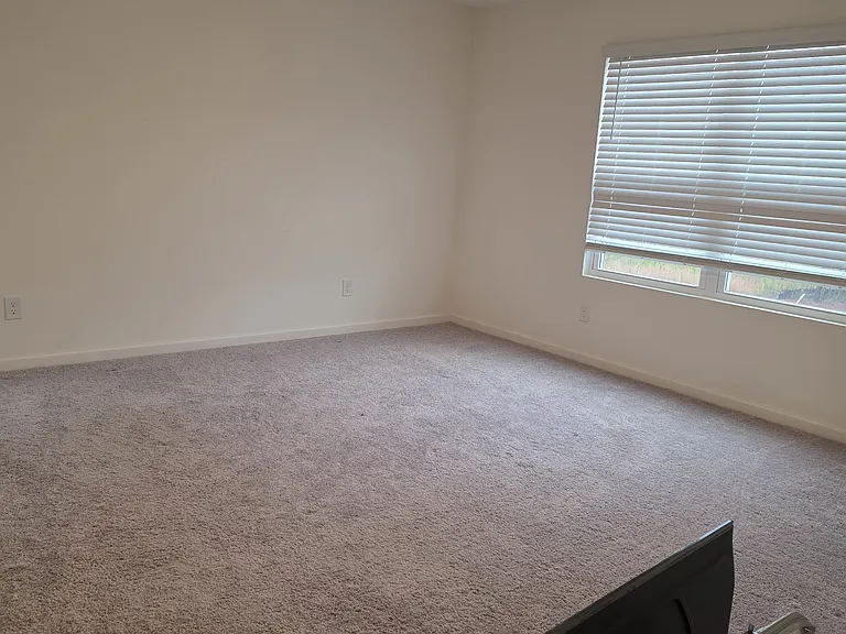 110 Saginaw Ct — Photo 7