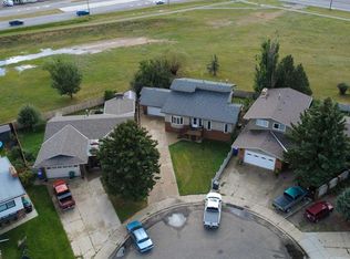 2223 NW 42nd St S, Lethbridge, AB T1K 4Y8