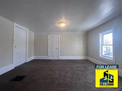 1528 Bell Ave — Photo 10