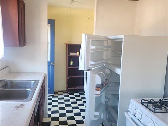 2nd image of 171 Colony Loop