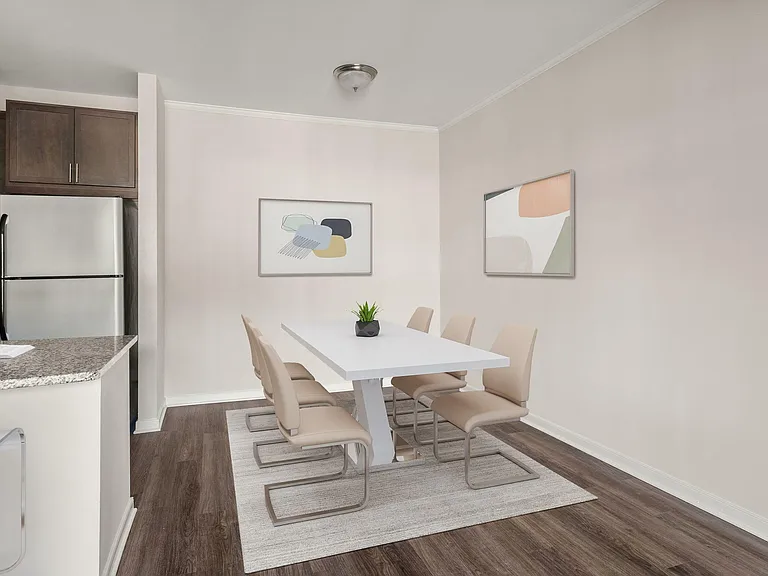 Colony at Centerpointe - Dining Area