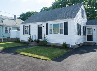 37 Annie St, Pawtucket, RI 02861