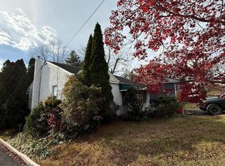 2732 Old Welsh Rd, Willow Grove, PA 19090