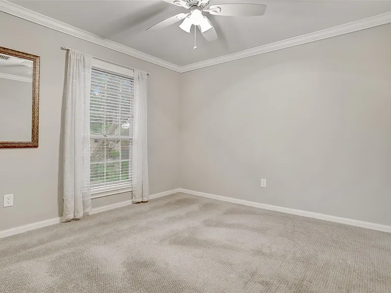 7514 Olympia Dr — Photo 24
