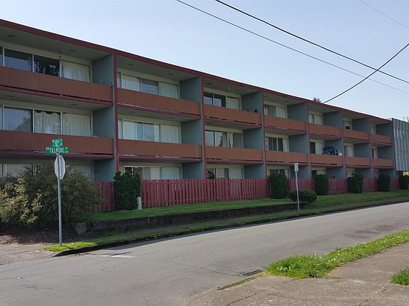 3rd image of 1010 NW Fillmore Ave
