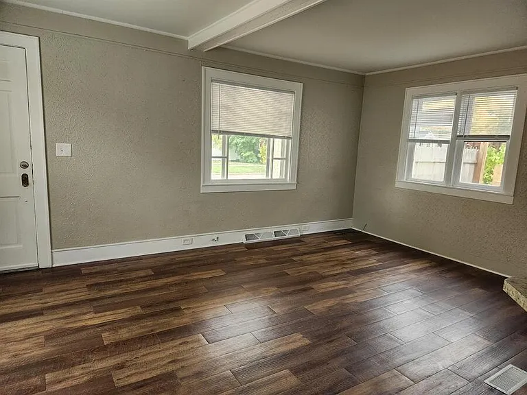200 Gold Ave NW — Photo 3