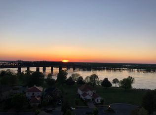 717 Riverside Dr #1005, Memphis, TN 38103