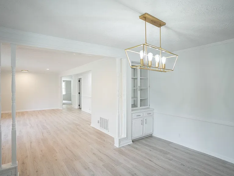 3120 Edinburgh Dr — Photo 10