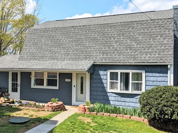 239 Pleasant St, Southbridge, MA 01550