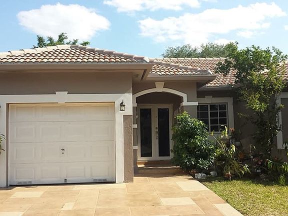 4th image of 9072 NW 163rd Ter