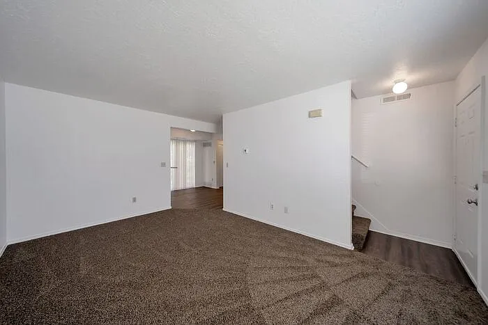 558 N Redwood Rd #2 — Photo 6