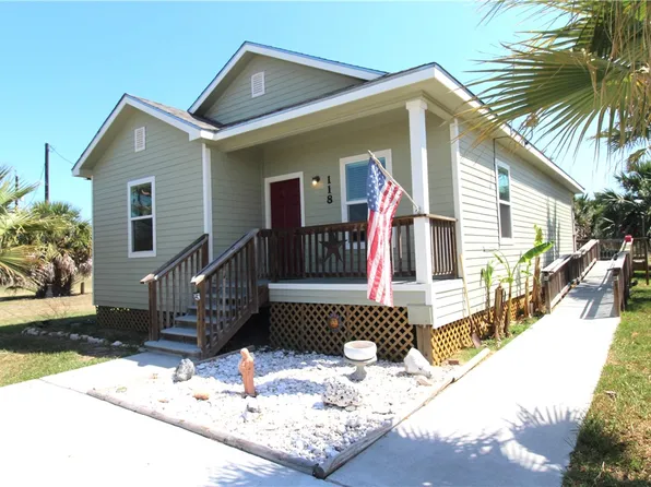 118 Salt Lake Rd, Rockport, TX 78382