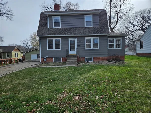 2609 35th St, Des Moines, IA 50310