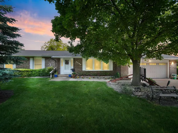 3684 W Howell Rd, Mason, MI 48854