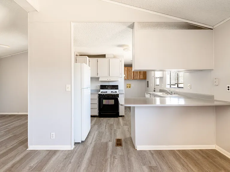 72476 Sunnyvale Dr — Photo 22