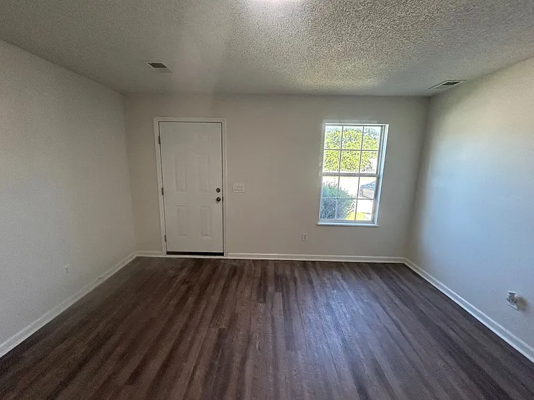 507 Summit Terrace Ct — Photo 6