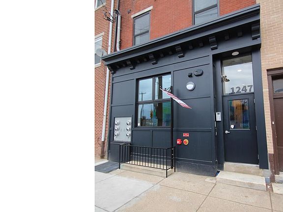 2nd image of 1247 N 2nd St APT 4