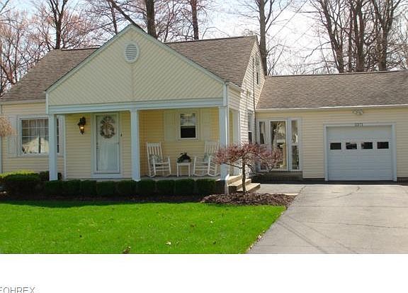 2nd image of 2371 Renwick Dr