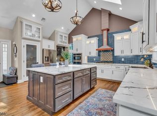 114 Everdale Rd, Randolph, NJ 07869