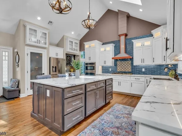 114 Everdale Rd, Randolph Twp., NJ 07869