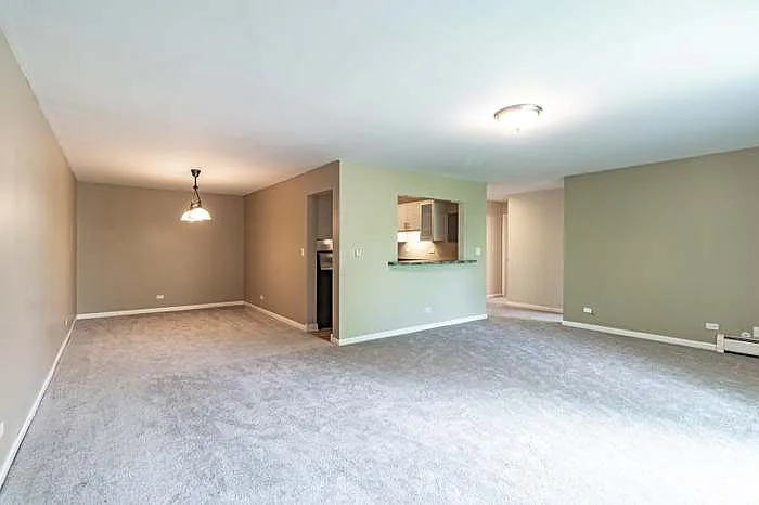 2 bed, 1170 sqft, $2,200 — Photo 4