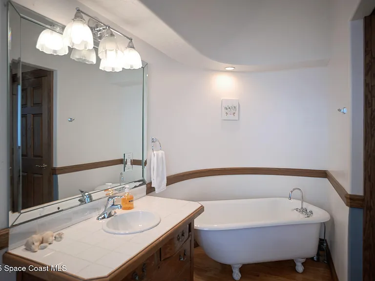 6285 N Highway 1 — Photo 29