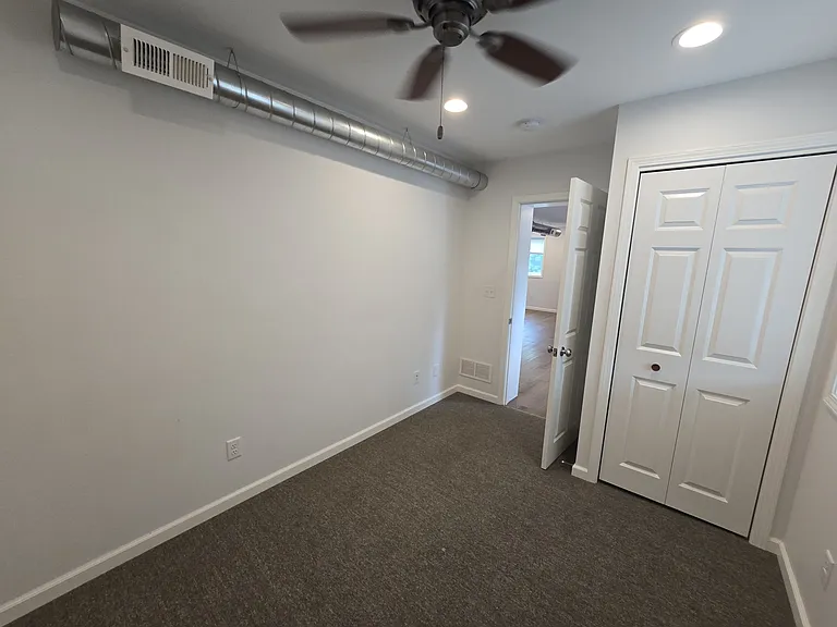 904 W Welsh St #A — Photo 12