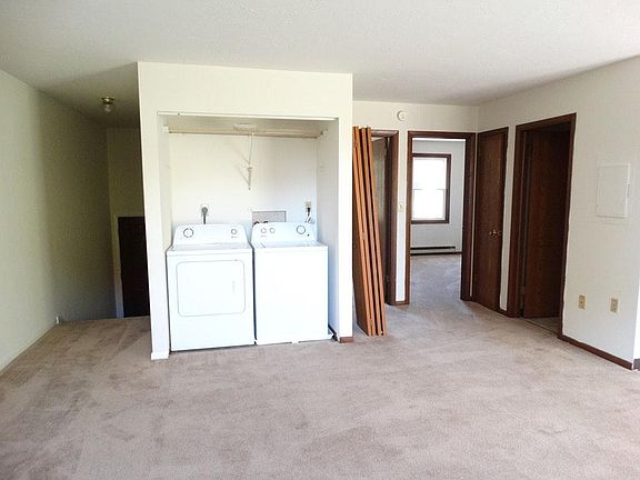Entrance & Living Area