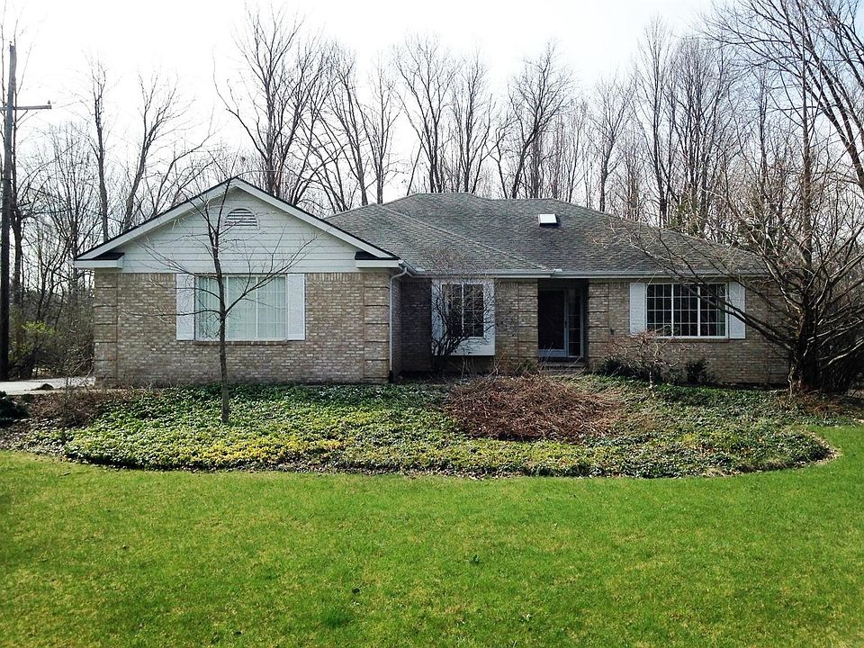 1st image of 5481 River Woods Ct
