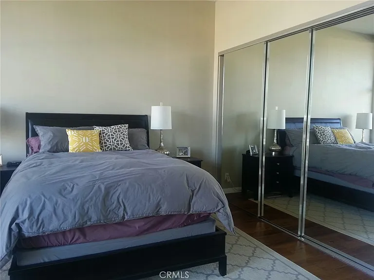 8331 Marina Pacifica Dr N — Photo 11
