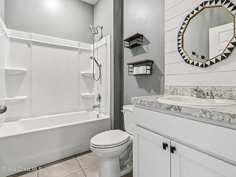5349 Waterfall Pl — Photo 11