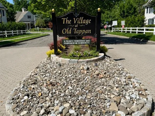 34 Spring Hollow Rd, Old Tappan, NJ 07675